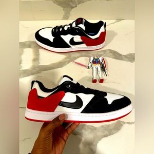 NIKE SB Alleyoop Mens 11.5 Chicago Colorway White Red Shoes CJ0882-102 NWOB